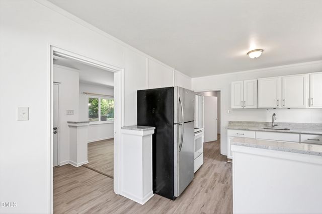 2618 Bedford Avenue, Raleigh, NC 27607