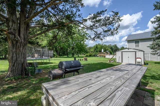 93 N MAPLE AVE, Tuckerton, NJ 08087