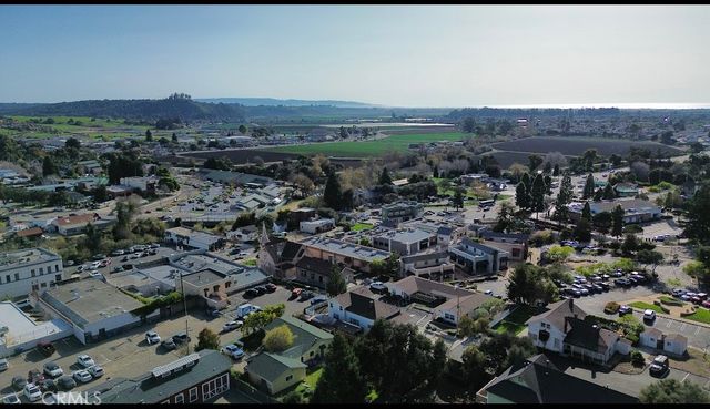 105 Le Point Street, Arroyo Grande, CA 93420