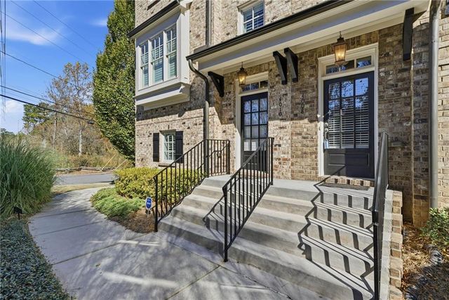 4008 Chastain Preserve NE Way, Atlanta, GA 30342