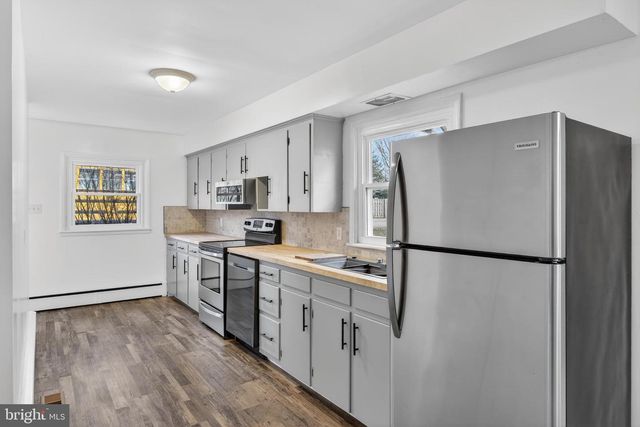 10 DIXIE DR, Red Lion, PA 17356