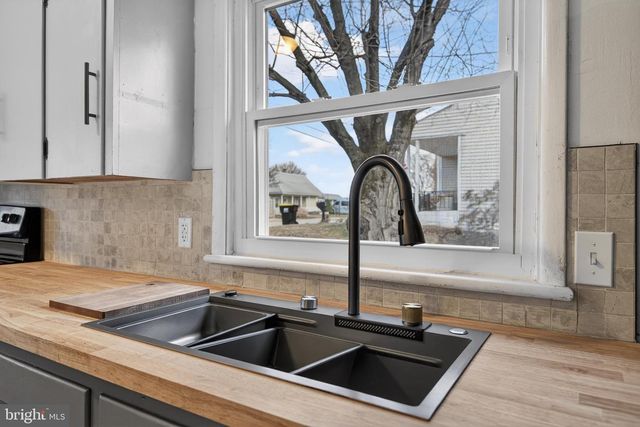 10 DIXIE DR, Red Lion, PA 17356