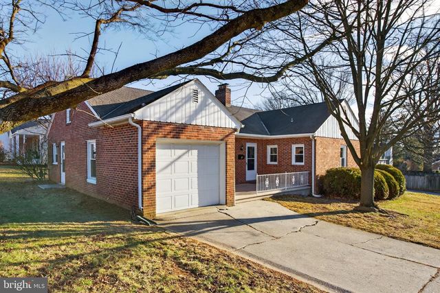 10 DIXIE DR, Red Lion, PA 17356