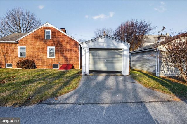 10 DIXIE DR, Red Lion, PA 17356