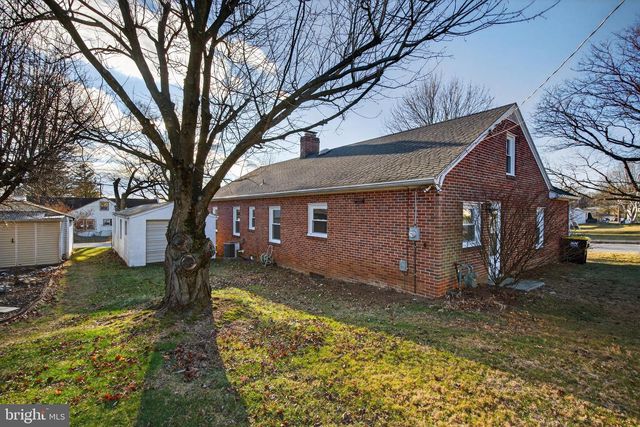 10 DIXIE DR, Red Lion, PA 17356