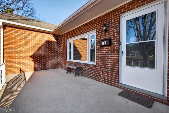 10 DIXIE DR, Red Lion, PA 17356