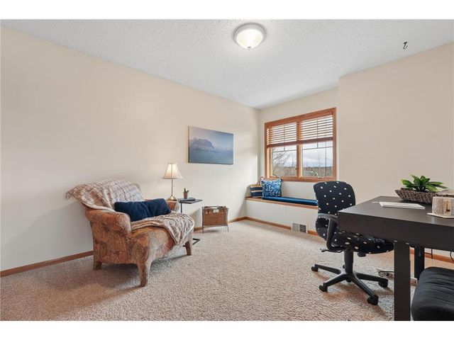 143 Heritage Trail, Houlton, WI 54082