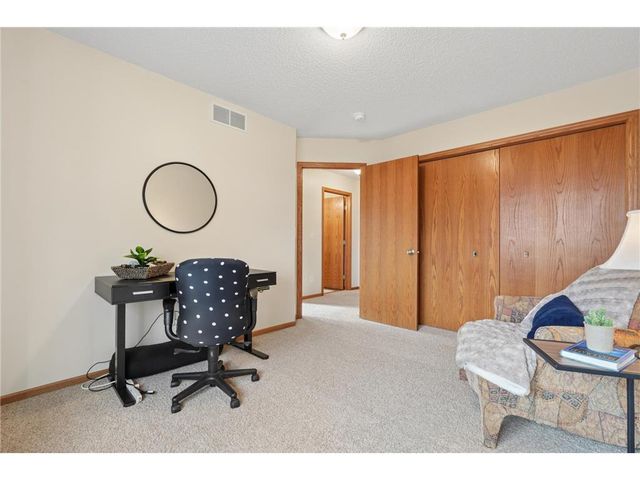 143 Heritage Trail, Houlton, WI 54082