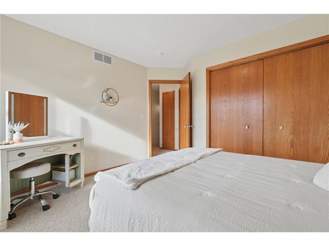 143 Heritage Trail, Houlton, WI 54082