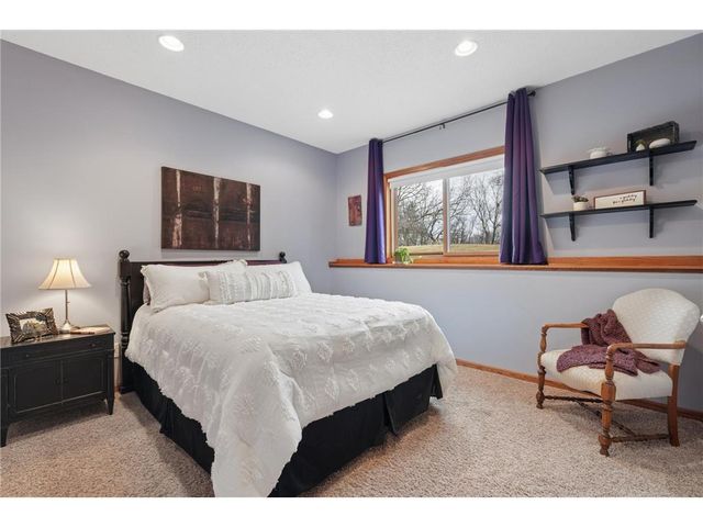 143 Heritage Trail, Houlton, WI 54082