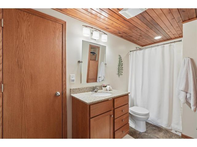 143 Heritage Trail, Houlton, WI 54082