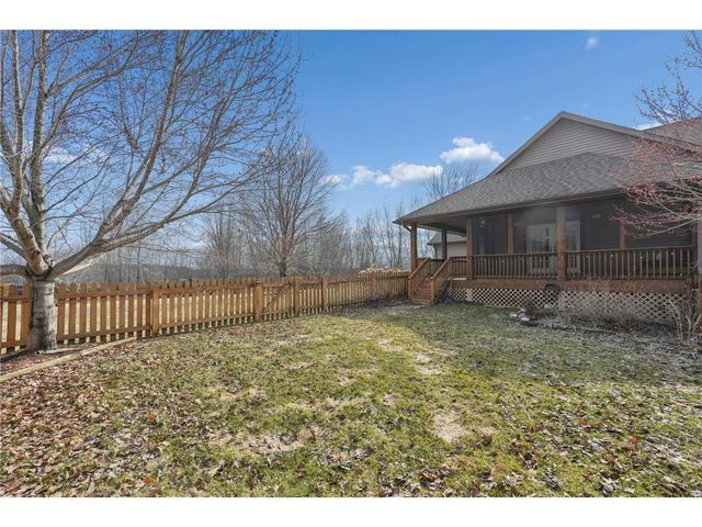 143 Heritage Trail, Houlton, WI 54082