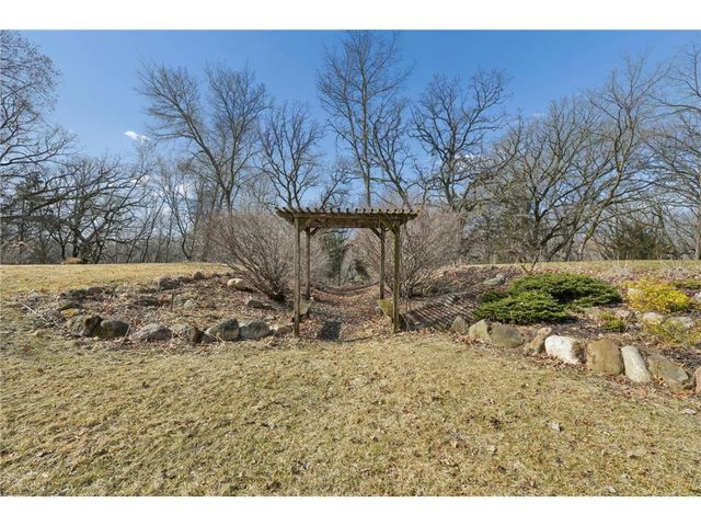 143 Heritage Trail, Houlton, WI 54082