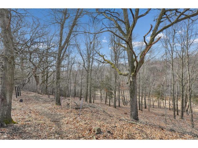 143 Heritage Trail, Houlton, WI 54082