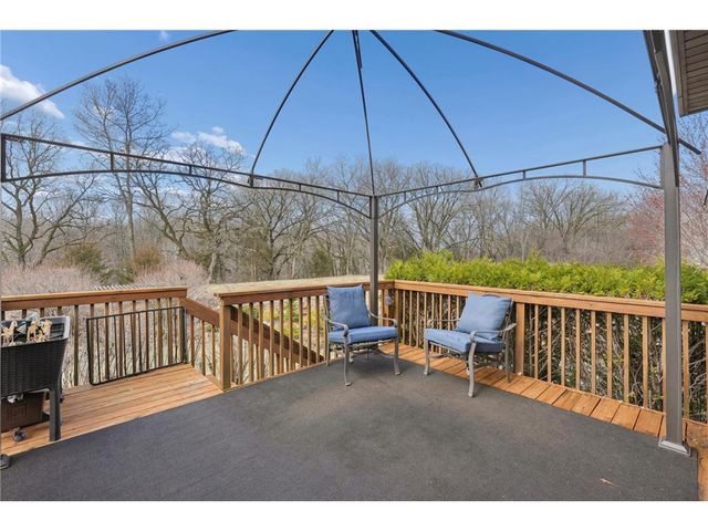 143 Heritage Trail, Houlton, WI 54082