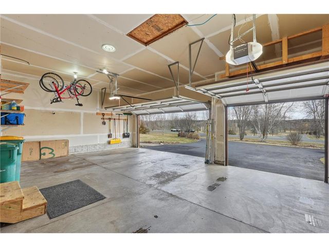 143 Heritage Trail, Houlton, WI 54082