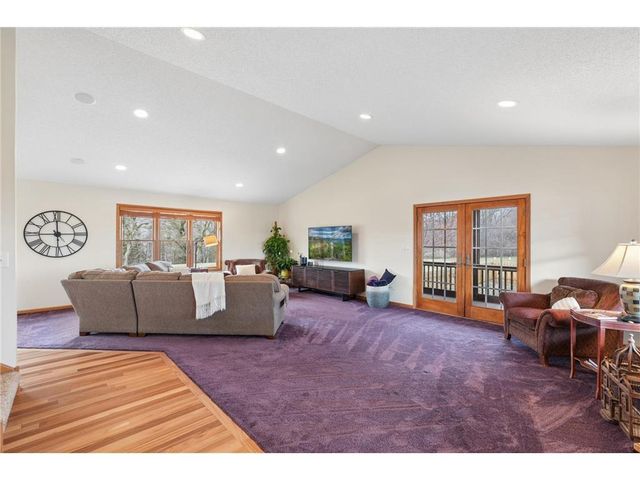 143 Heritage Trail, Houlton, WI 54082