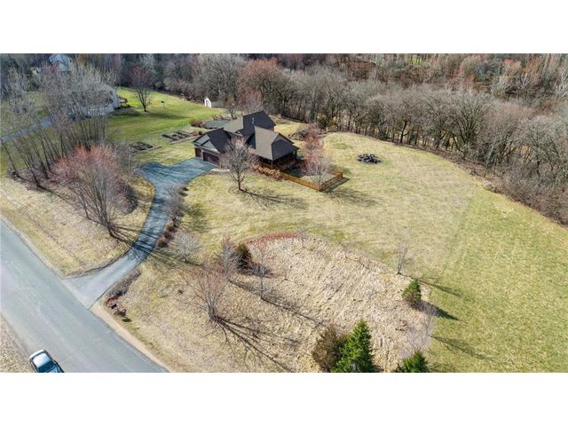 143 Heritage Trail, Houlton, WI 54082