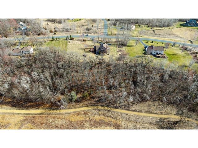 143 Heritage Trail, Houlton, WI 54082