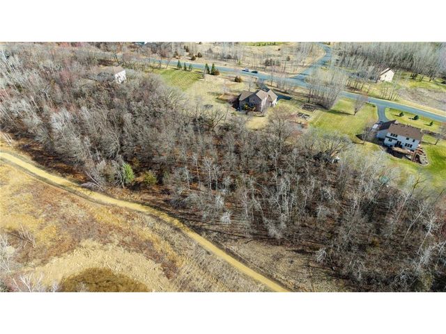 143 Heritage Trail, Houlton, WI 54082