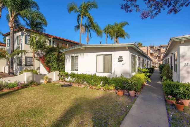 221-225 D Avenue, Coronado, CA 92118