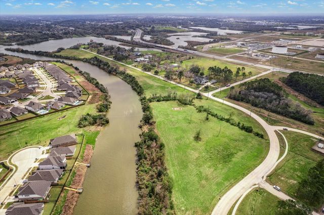 19605 Old Galveston Road, Webster, TX 77598