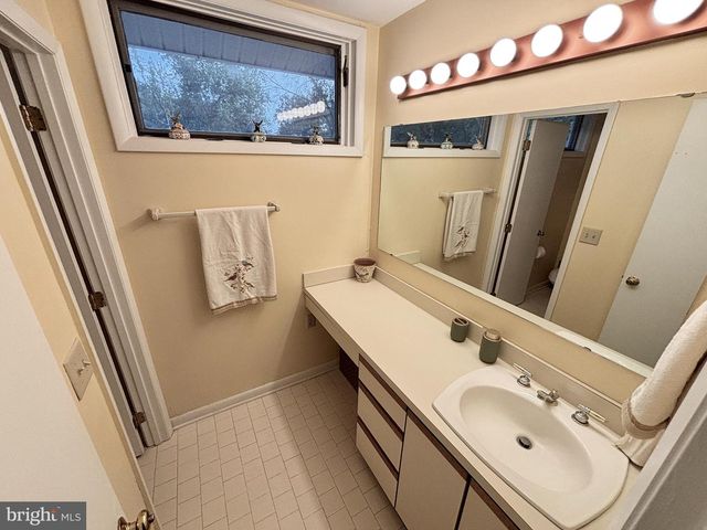 4 TROTTER CIR, Fredericksburg, VA 22407