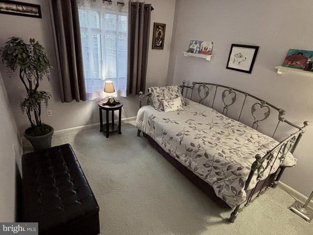 4 TROTTER CIR, Fredericksburg, VA 22407