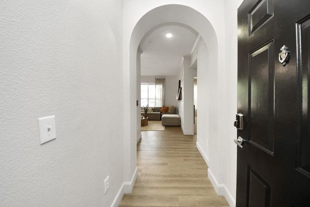 3003 Memorial Court 2323, Houston, TX 77007