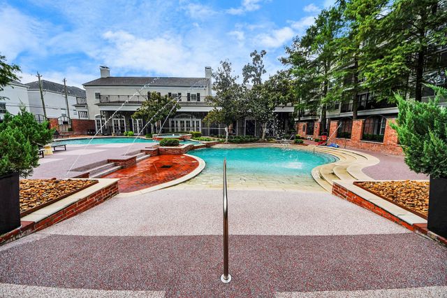 3003 Memorial Court 2323, Houston, TX 77007