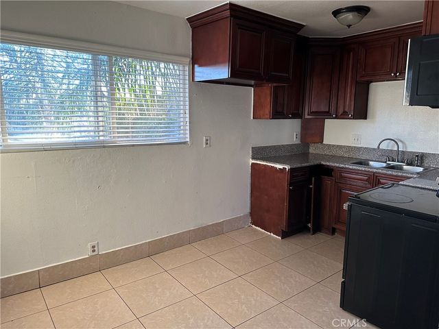 2742 Conejo, San Bernardino, CA 92404
