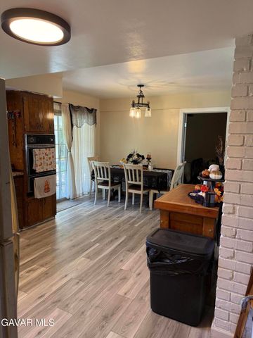 919 Golden West Ct, Tehachapi, CA 93561