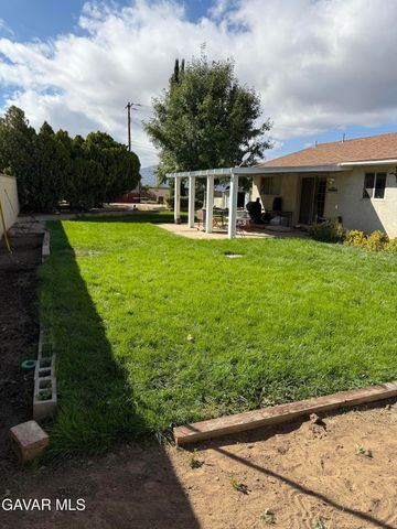 919 Golden West Ct, Tehachapi, CA 93561