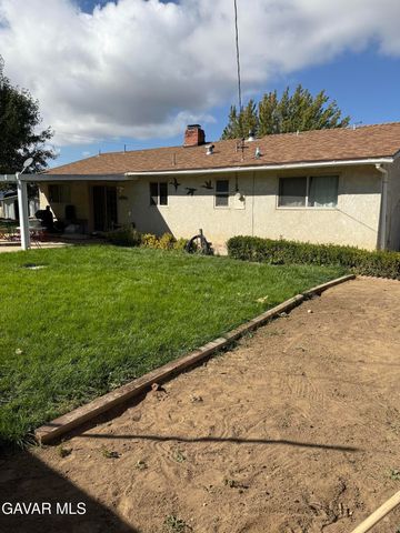 919 Golden West Ct, Tehachapi, CA 93561