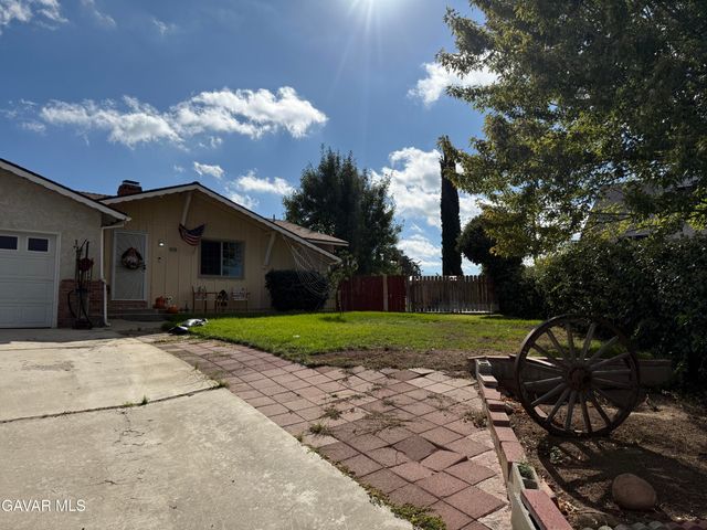 919 Golden West Ct, Tehachapi, CA 93561