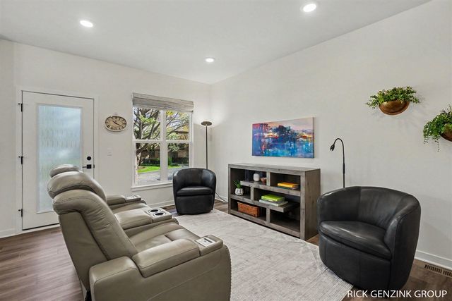 1993 N Shorewood Lane, Holland, MI 49423