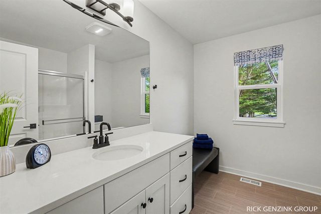 1993 N Shorewood Lane, Holland, MI 49423