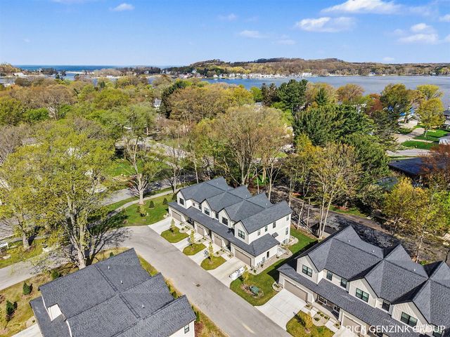 1993 N Shorewood Lane, Holland, MI 49423