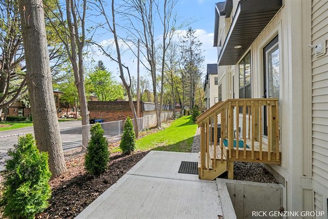 1993 N Shorewood Lane, Holland, MI 49423