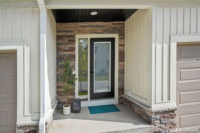 1993 N Shorewood Lane, Holland, MI 49423