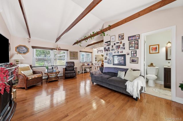 36 Sayville Road, Sound Beach, NY 11789