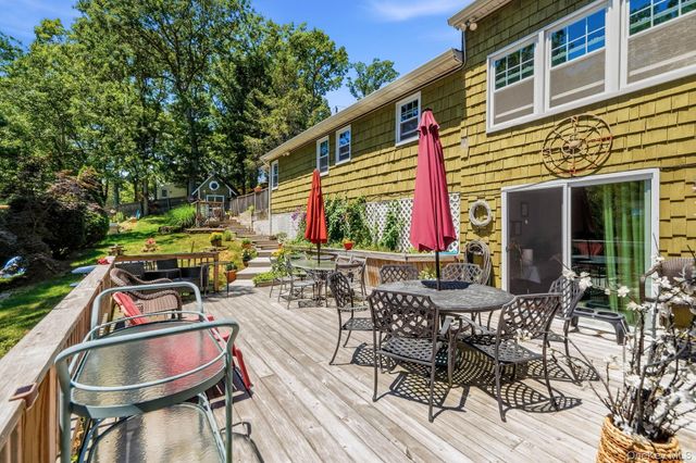 36 Sayville Road, Sound Beach, NY 11789
