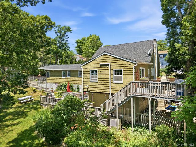 36 Sayville Road, Sound Beach, NY 11789