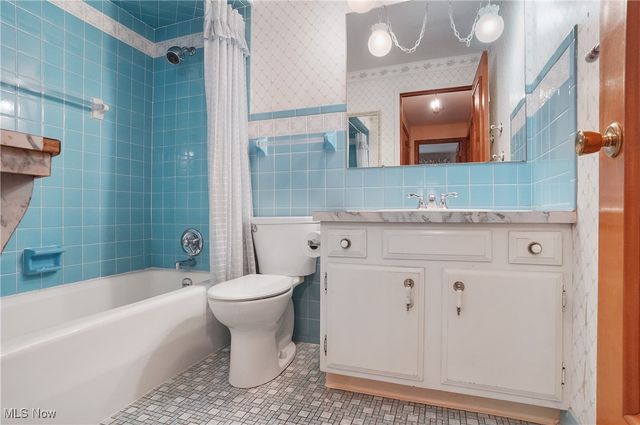 1402 Clinton Street, Niles, OH 44446