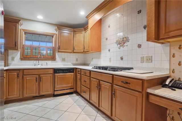 1402 Clinton Street, Niles, OH 44446