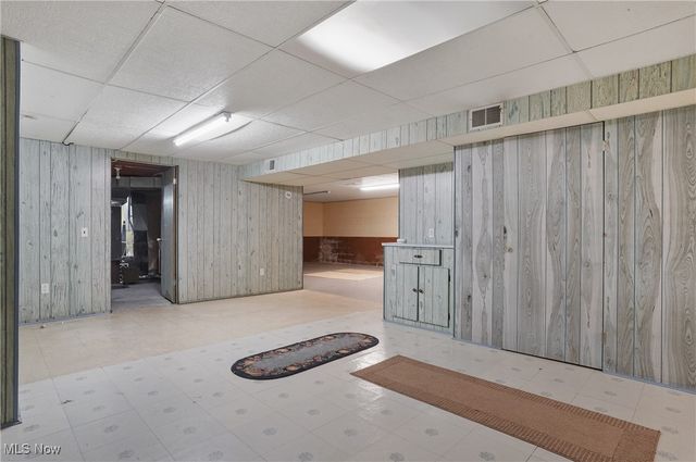 1402 Clinton Street, Niles, OH 44446