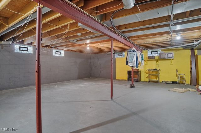 1402 Clinton Street, Niles, OH 44446