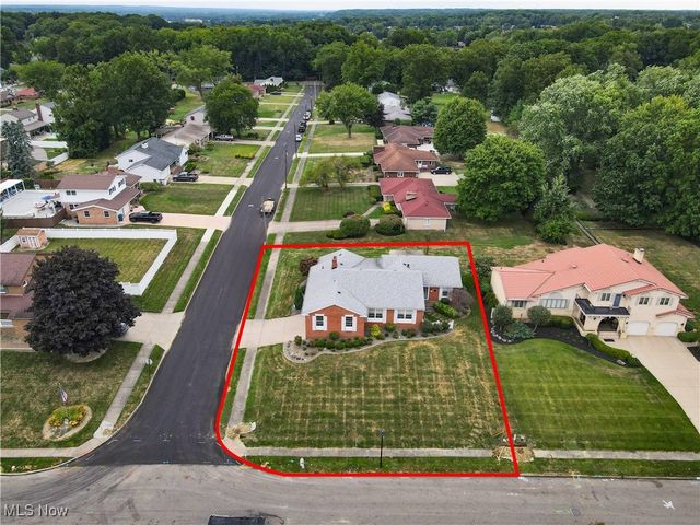 1402 Clinton Street, Niles, OH 44446