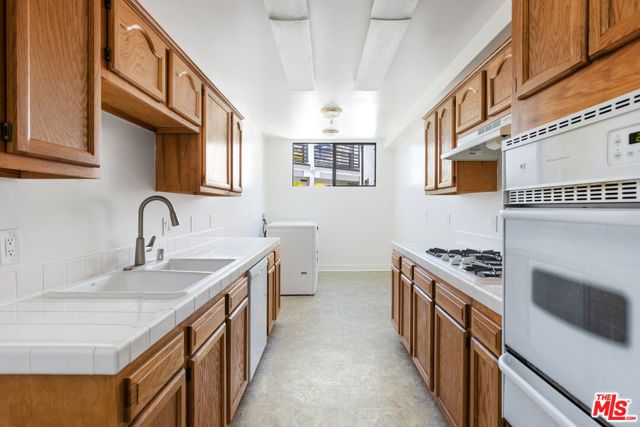 311 Ocean Avenue 203, Santa Monica, CA 90402