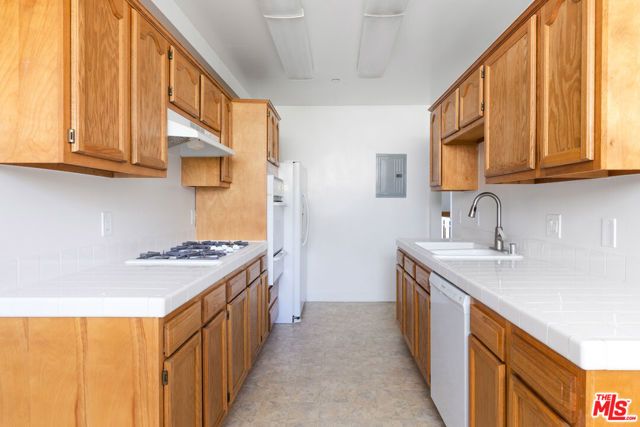 311 Ocean Avenue 203, Santa Monica, CA 90402